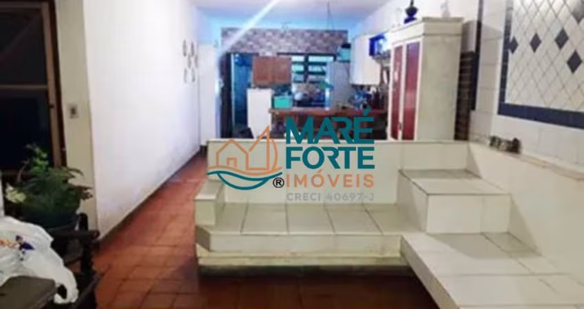 Casa com 4 quartos mais edícula com 2 em terreno grande no Perequê -Açú!
