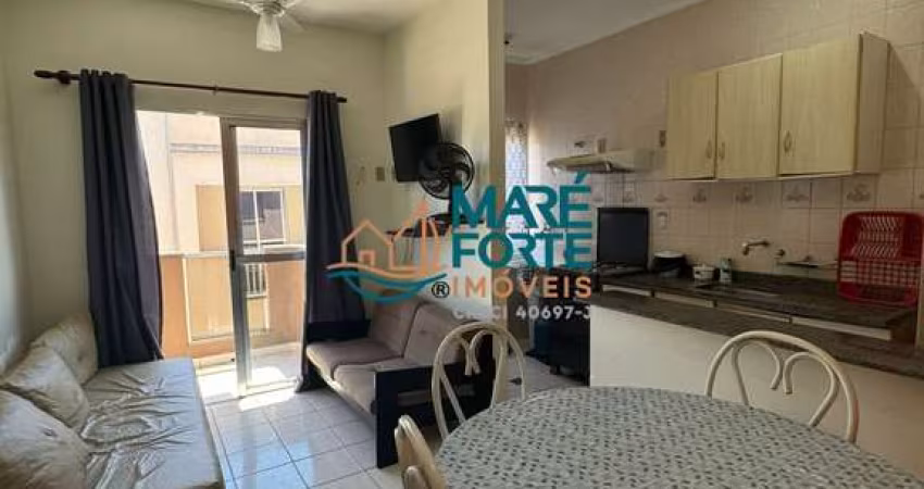 Apartamento amplo e mobiliado apenas 50 metros da Praia