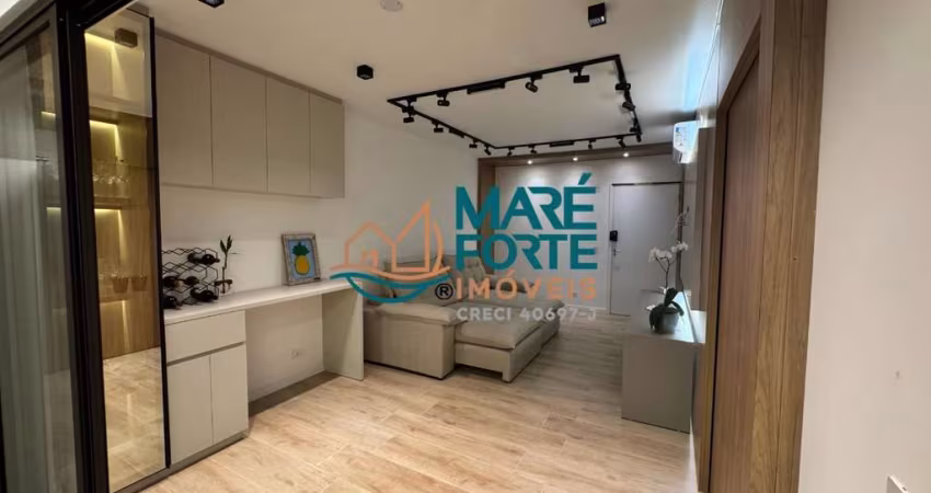 APARTAMENTO MOBILIADO E DECORADO COM 03 DORMITORIOS.