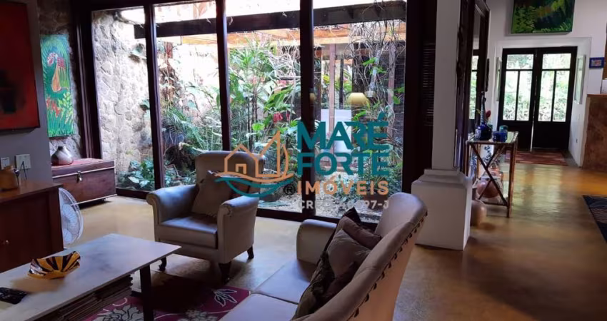 Linda casa mobiliada no Prumirim para sua tranquilidade e conforto