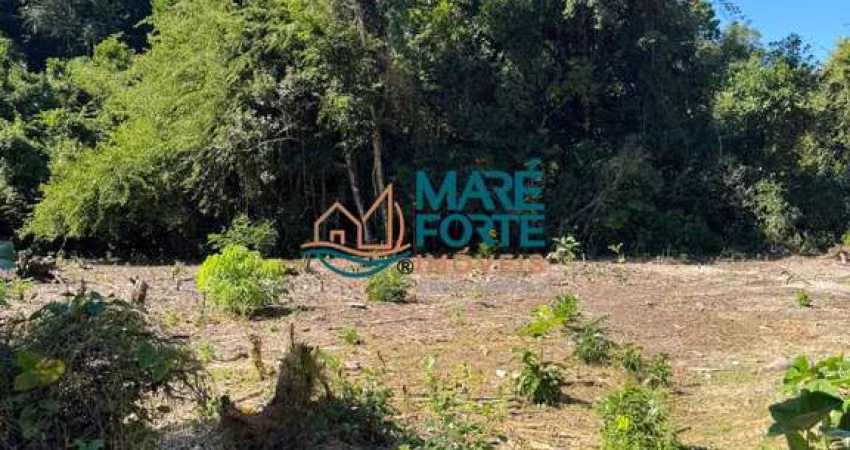 Terreno amplo e pronto para construir próximo à praia do Prumirim