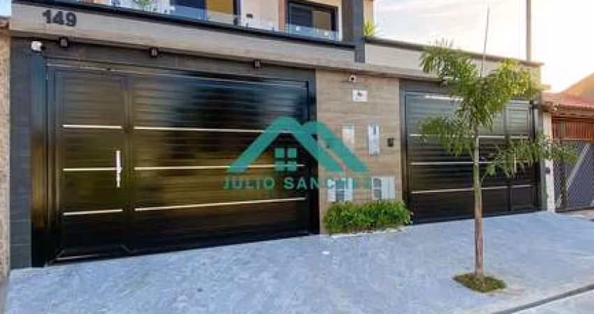 Sobrado alto padrão com 3 suítes, piscina e vista mar a 50m da orla  945 Mil PG
