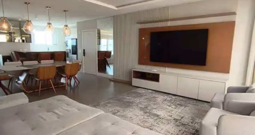 Apartamento com 3 quartos para alugar na Rua 2000, 510, Centro, Balneário Camboriú