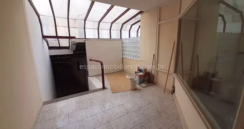 Sala comercial para alugar na Avenida Barão do Rio Branco, 2288, Centro, Juiz de Fora