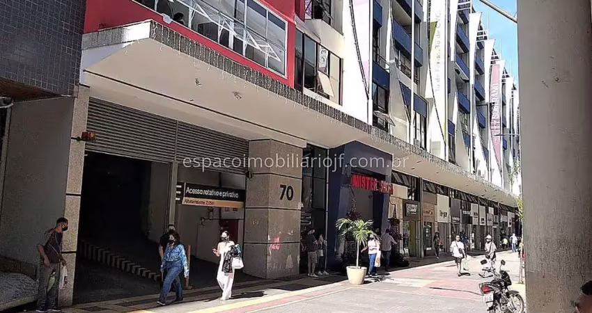 Vaga de garagem à venda, coberta, com 15m² - bairro centro - juiz de fora - mg