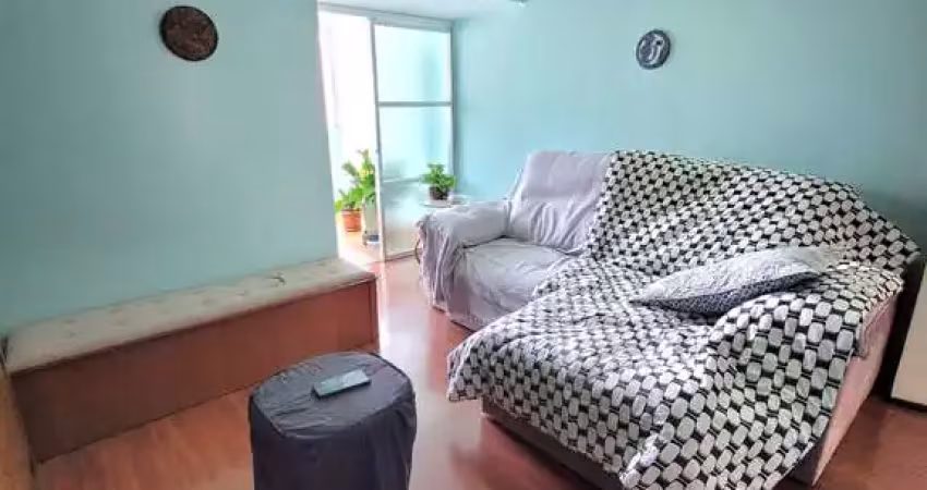 Apartamento reformado à venda, 2 quartos, 2 banheiros, portaria 24h e elevador - bairro centro, juiz de fora - mg