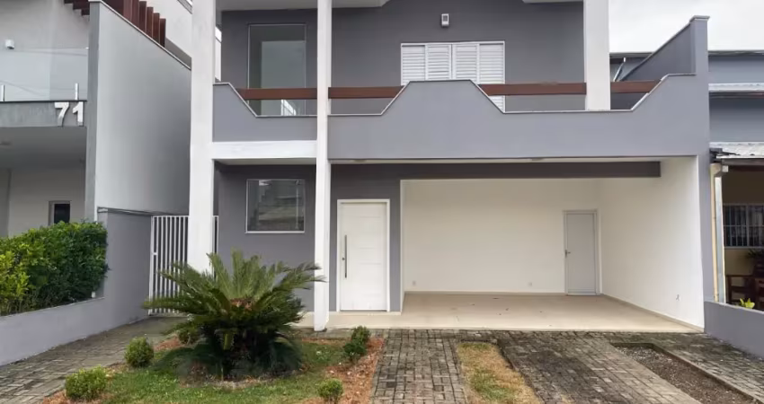 Casa com 3 quartos para alugar na Vila São João, Caçapava 