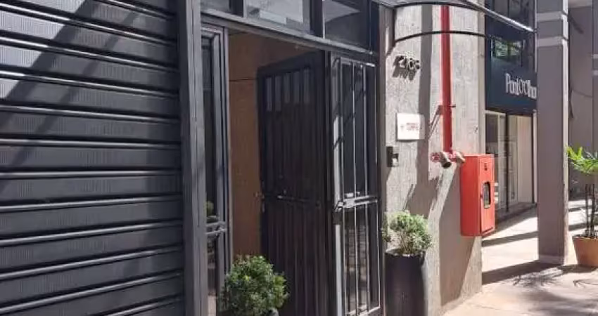Sala comercial à venda na Avenida Cristóvão Colombo, Floresta, Porto Alegre