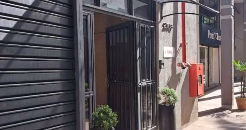 Sala comercial para alugar na Avenida Cristóvão Colombo, 2168, Floresta, Porto Alegre