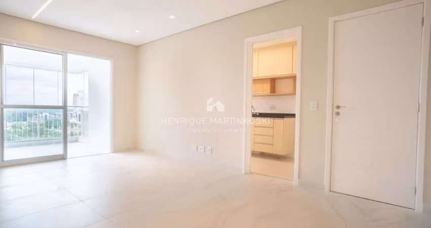 Apartamento NOVO no Ecoville, 69m2, Mobiliado, 02 Quartos, 01 Vaga- Condomínio Clube-Com Marcenaria