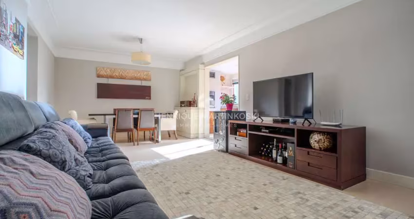 Apartamento padrão-raridade no coração do batel: 113m² privativos, 3 vagas e muito espaço para viver bem