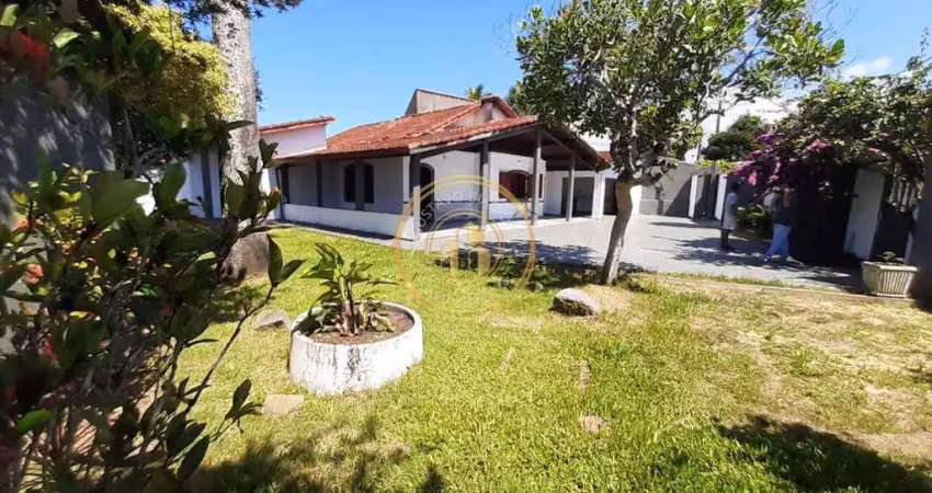 Casa com 3 dorms, Vila Anhanguera, Mongaguá - R$ 450 mil, Cod: 2380