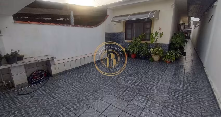 Casa com 2 dorms, Vila Dinopolis, Mongaguá - R$ 240 mil, Cod: 2679