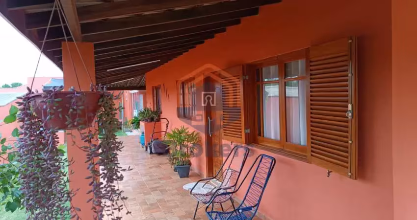 Casa com 3 quartos à venda na Rua Flor de Maio, Estância Santa Helena, Jarinu