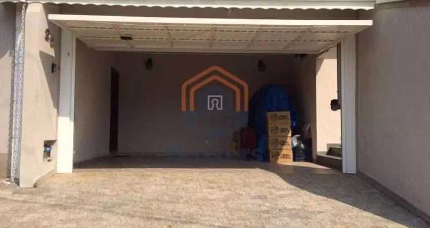 Casa com 3 quartos à venda na Rua Padre Arnaldo dos Santos, Vila Galvão, Jundiaí