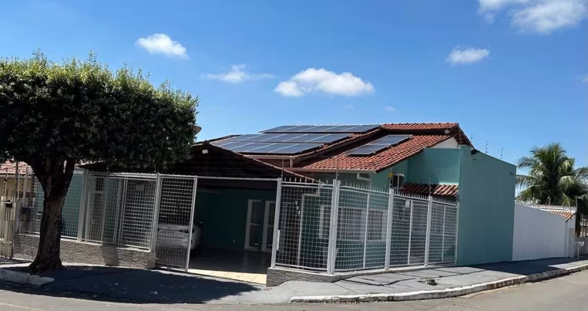 CASA DE ESQUINA NO BAIRRO BOA ESPERANÇA PROXIMO A UFMT