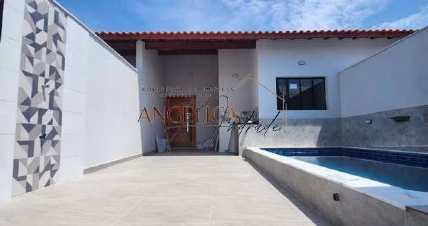 Linda casa NOVINHA! Com 3 dormitórios e piscina no Bopiranga, 5 quadras do mar em  Itanhaém/SP