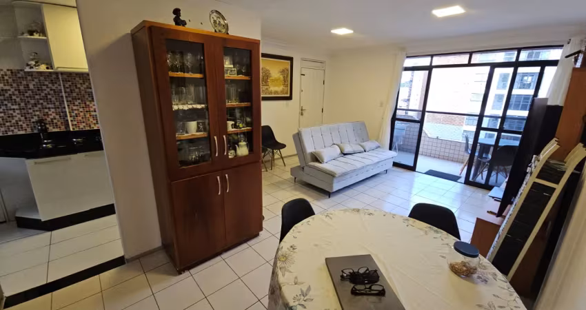 Apartamento amplo em manaíra, a poucos metros da praia!