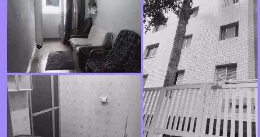 Imóvel para venda possui 50 metros quadrados com 1 quarto em Real - Praia Grande - SP