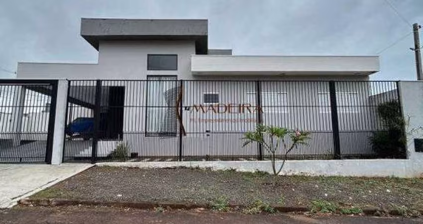 VENDE-SE LINDA CASA COM 3 SUITES