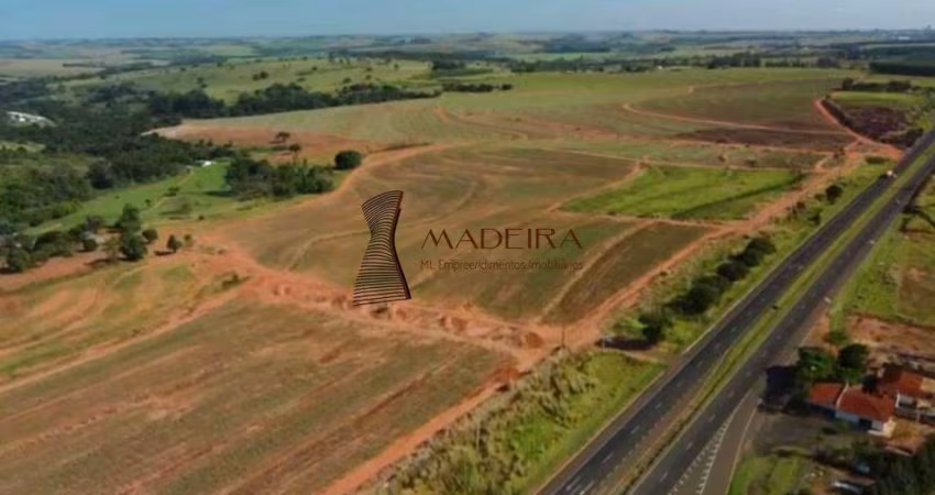 ÁREA RURAL NA ESTRADA DE PRESIDENTE CASTELO BRANCO