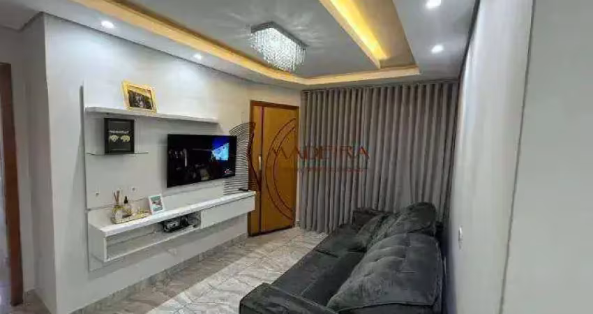 VENDE-SE LINDA CASA COM SUITE