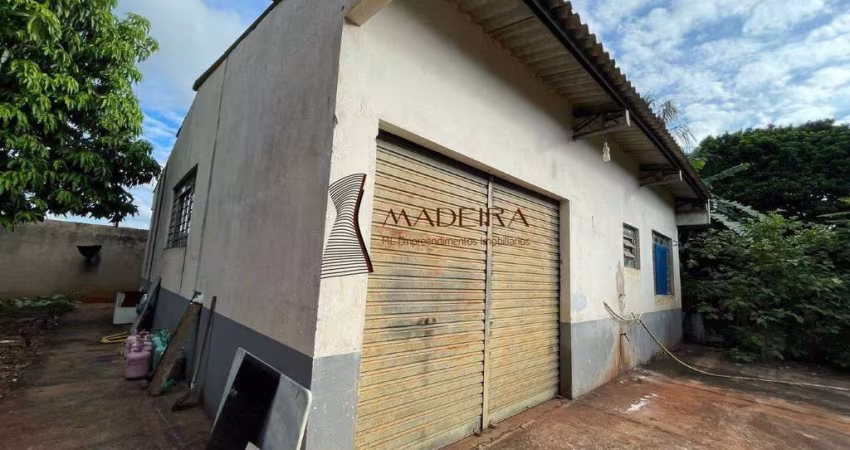 Vende-se Terreno de 1.030m² com Barracão – Aceita Permuta