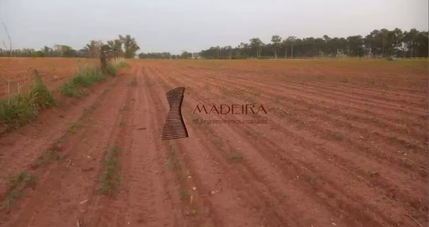 Oportunidade rara em santa esmeralda – monte castelo/pr área: 121.000 m² (5 alqueires) valor: r$ 1.200.000