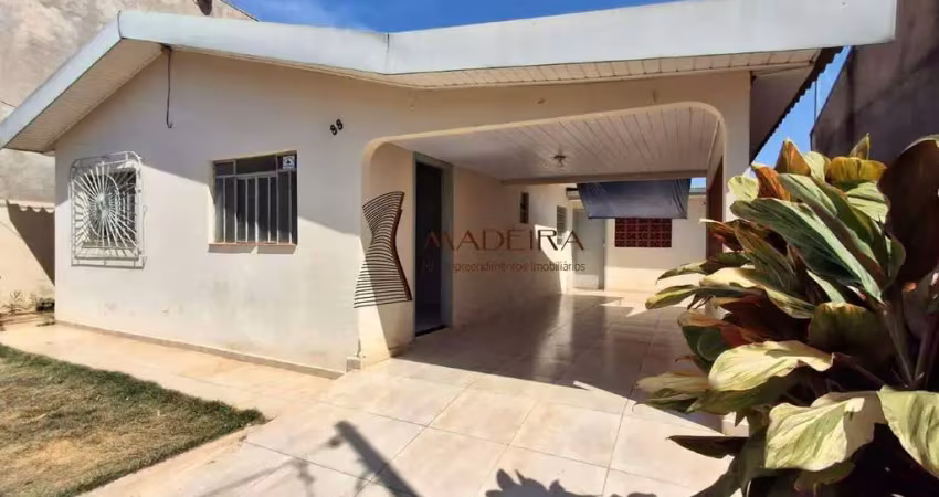 Casa com 4 quartos para alugar no Parque das Grevíleas 3ª parte, Maringá 