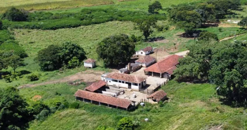 Fazenda com 1 sala à venda no Centro, Cruzeiro 