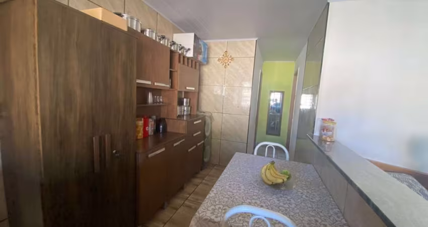 Casa para Venda em Araraquara, Conjunto Habitacional Victório de Santi, 1 dormitório, 1 banheiro, 3 vagas