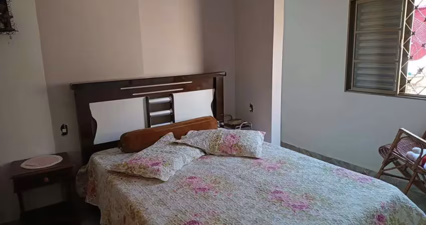 Casa para venda em araraquara, yolanda opice, 3 dormitórios, 1 suíte, 1 banheiro, 2 vagas