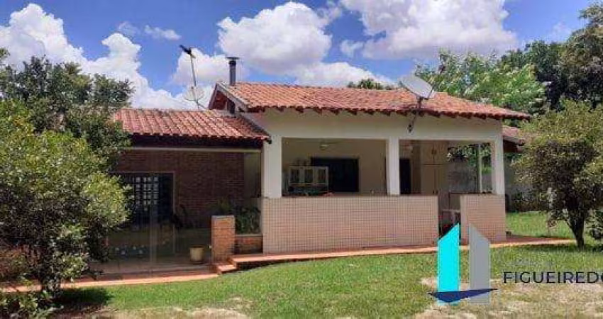 Casa para Venda em Araraquara, Chácara Flora Araraquara, 2 dormitórios, 3 banheiros, 10 vagas