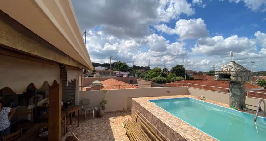 Casa para Venda em Araraquara, Vila Suconasa, 3 dormitórios, 1 suíte, 3 banheiros, 2 vagas