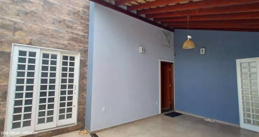 Casa para Venda em Araraquara, Parque Alvorada, 2 dormitórios, 1 suíte, 2 banheiros, 2 vagas