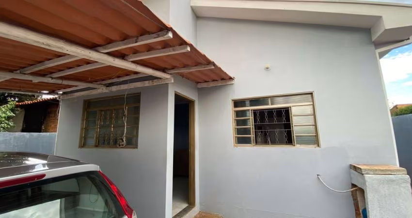 Casa para Venda em Araraquara, Parque Residencial Iguatemi, 3 dormitórios, 1 suíte, 10 banheiros, 2 vagas