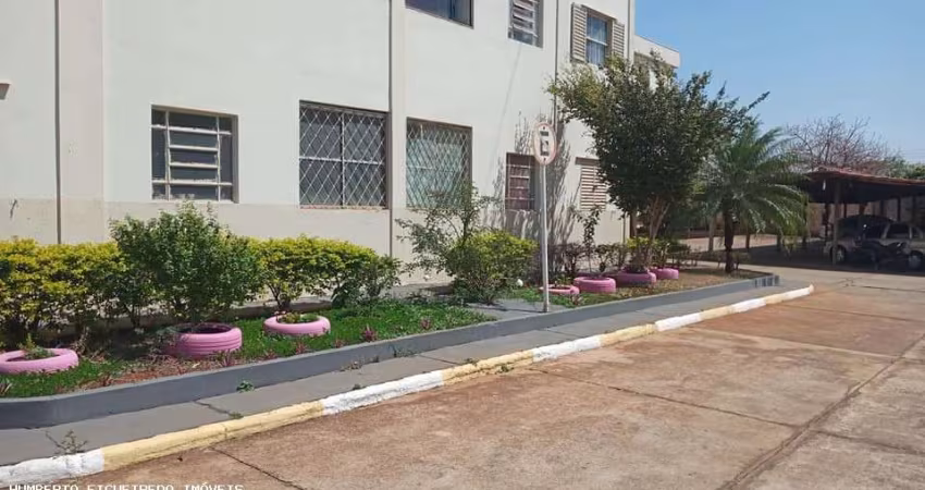 Apartamento para Venda em Araraquara, Jardim das Estações (Vila Xavier), 2 dormitórios, 1 banheiro, 1 vaga