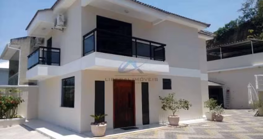 Casa em condomínio fechado com 3 quartos à venda na Rua José Bittencourt, Itaipu, Niterói