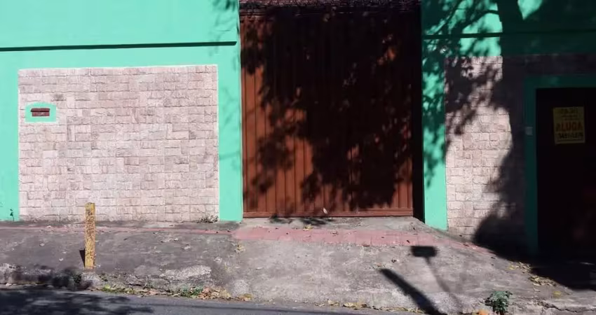 CASA 2 PAVIMENTOS/ 6 QUARTOS/ SANTA MÔNICA