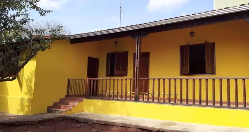 Casa ampla com quintal no candelária – 2 quartos | 2 vagas | 504m² de terreno - venda nova/belo horizonte