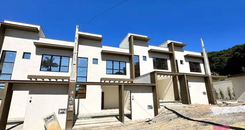 Casa com 3 quartos à venda na Ouvidor, --, Glória, Joinville