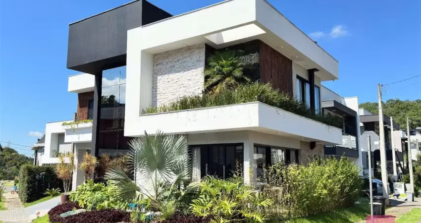 Casa em condomínio fechado com 4 quartos à venda na Rua Guilherme Zilmann, --, Vila Nova, Joinville