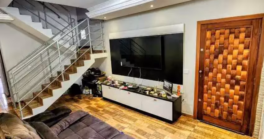 Casa à Venda no Jardim Quaresmeira 3 em Suzano/SP: 2 Quartos, 2 Suítes, Piscina e Churrasqueira!