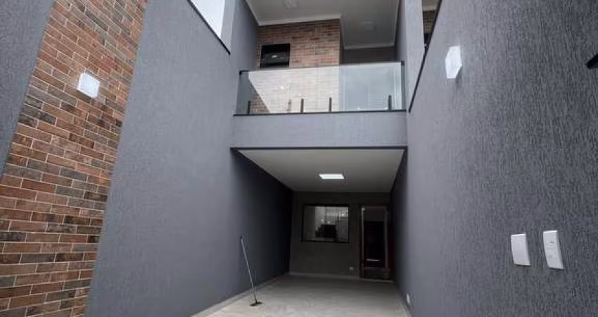 Sobrado à venda com 3 quartos na Patriarca!