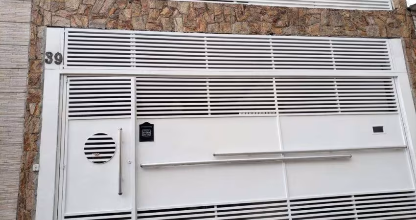 Sobrado à venda em São Paulo, Jardim Tuã, com 5 quartos, com 220 m²