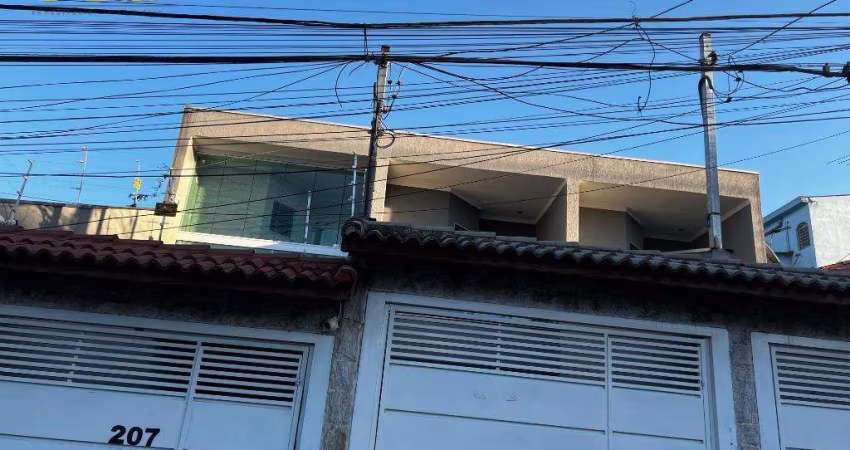 Sobrado Individual no Jardim à venda!