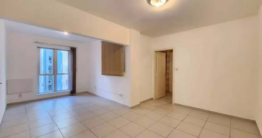 Apartamento mobiliado com 1 dormitório para alugar, 53 m² por r$ 3.103/mês - centro - florianópolis/sc