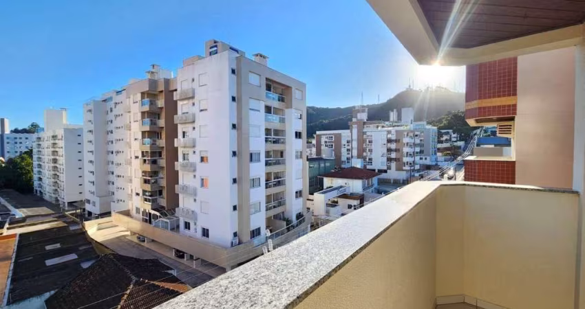 Apartamento com 2 dormitórios à venda, 65 m² por R$ 650.000,00 - Trindade - Florianópolis/SC