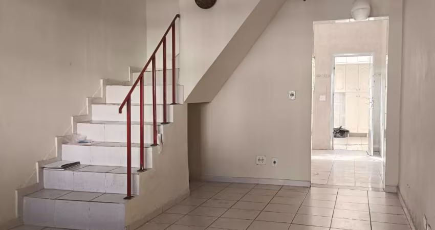Locação privilegiada - Sobrado com 2 dorms - 1 vaga