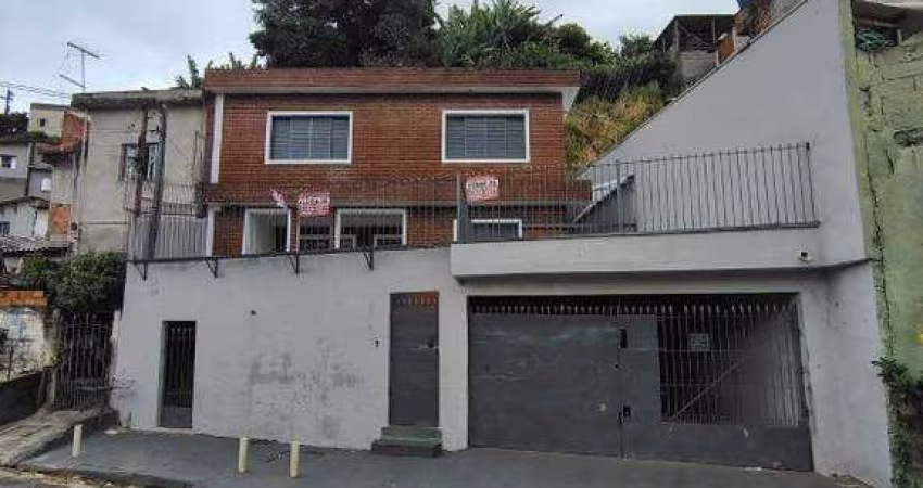 EXCELENTE OPORTUNIDADE - CASA AMPLA E CONFORTÁVEL - VILA STA TEREZINHA